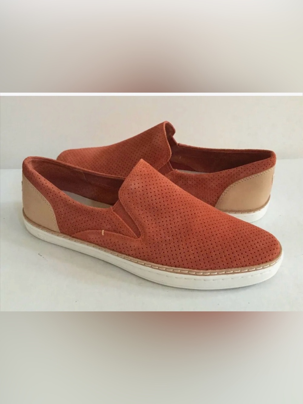 UGG Adley Per Fire Opal Suede Slip-On Sneakers in Rust Orange Sz 9.5